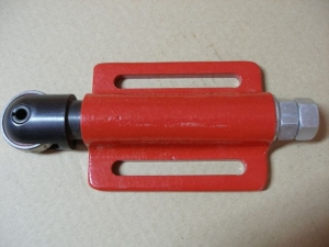 Docisk sprężynowo-rolkowy