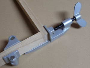 Ścisk do połączeń poprzecznych pionowych