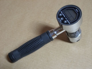 Wilgotnościomierz drewna HIT-3