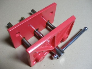 Imadło ciesielskie z podwójnym prowadzeniem